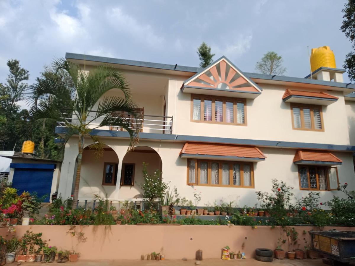 Krishna Kuteera Apartment Siddāpur Exterior foto